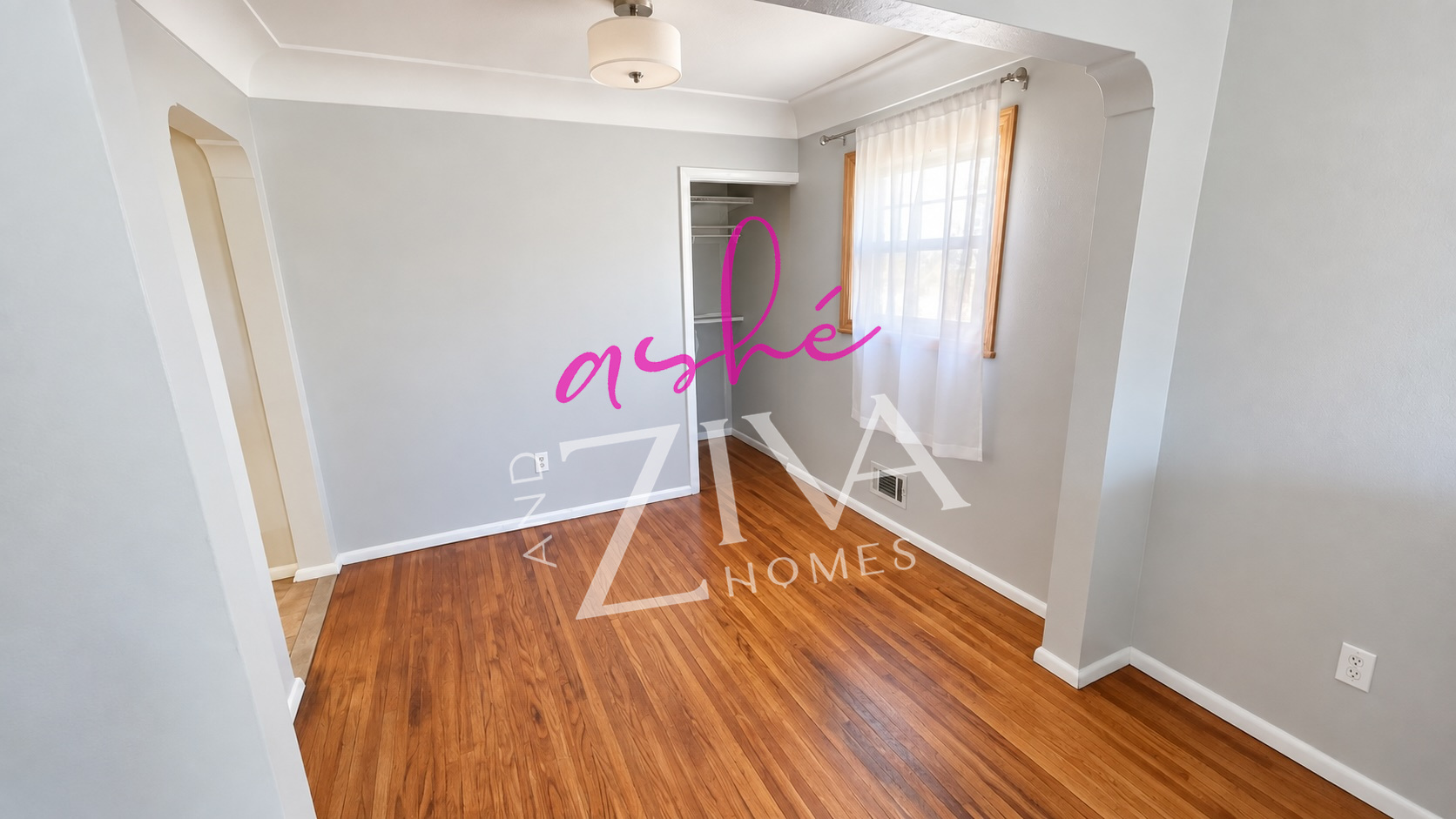 Dining room at 1709 Freeman